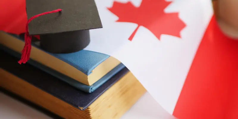 10+ Scholarships in Canada for International Students 2025